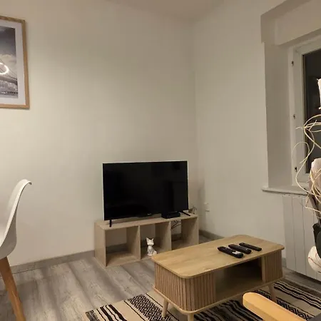 Ola Centre-ville T2 Renove Cocon Cosy Parking 30m2 Apartman *