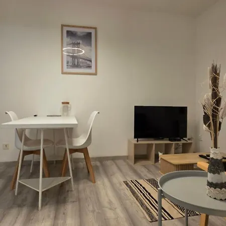 Ola Centre-ville T2 Rénové Cocon Cosy Parking 30m2 *